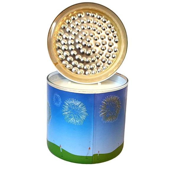 Scentsational Gnome Land of the Brave July 4th - 2 Wick 14 oz Jar Candle NEW USA - Picture 2 of 5